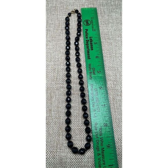 Vintage Faceted Black Glass Bead Necklace 19.5 Grandma Core - Picture 6 of 6